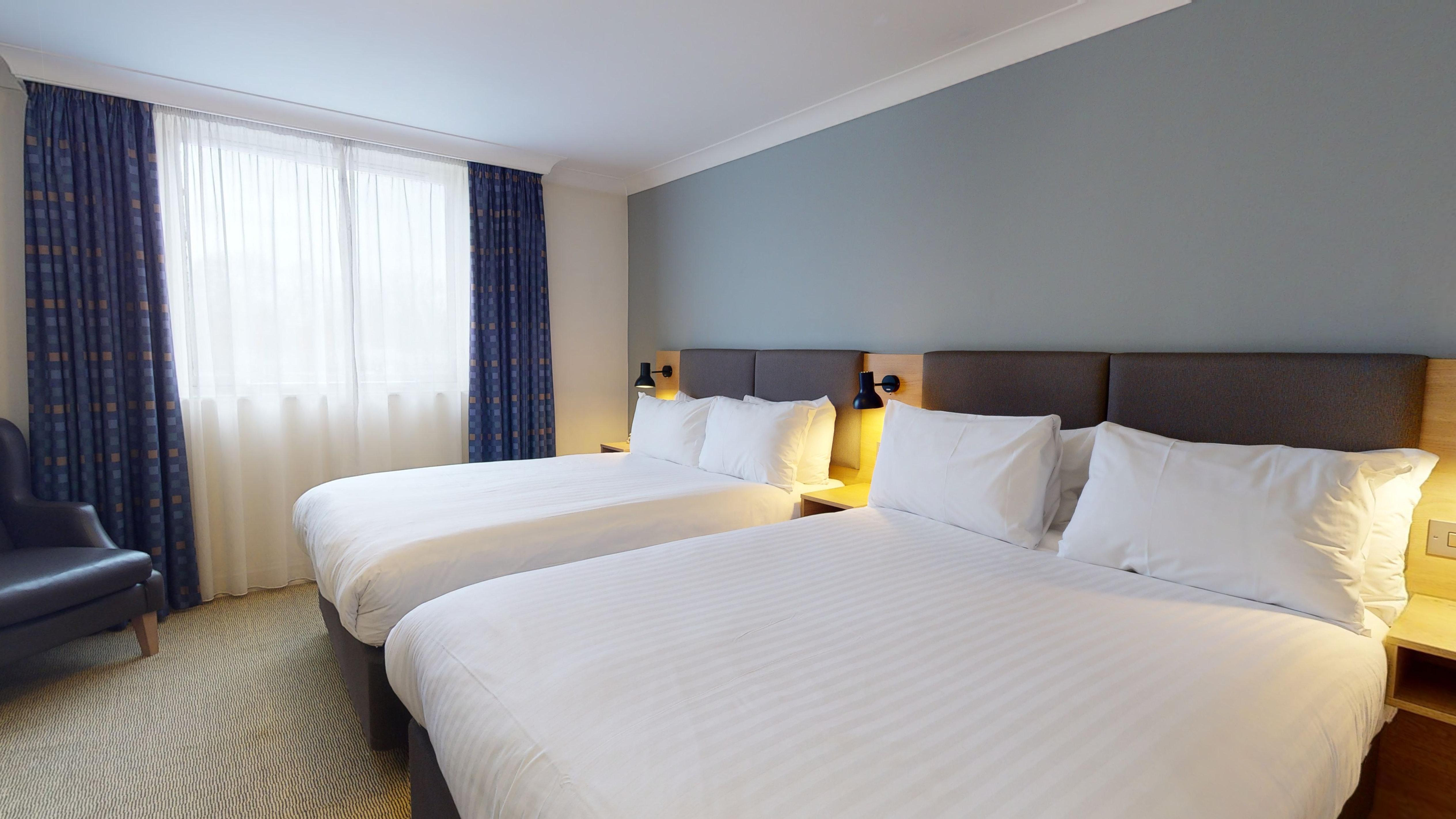 Holiday Inn Brentwood By Ihg Bagian luar foto