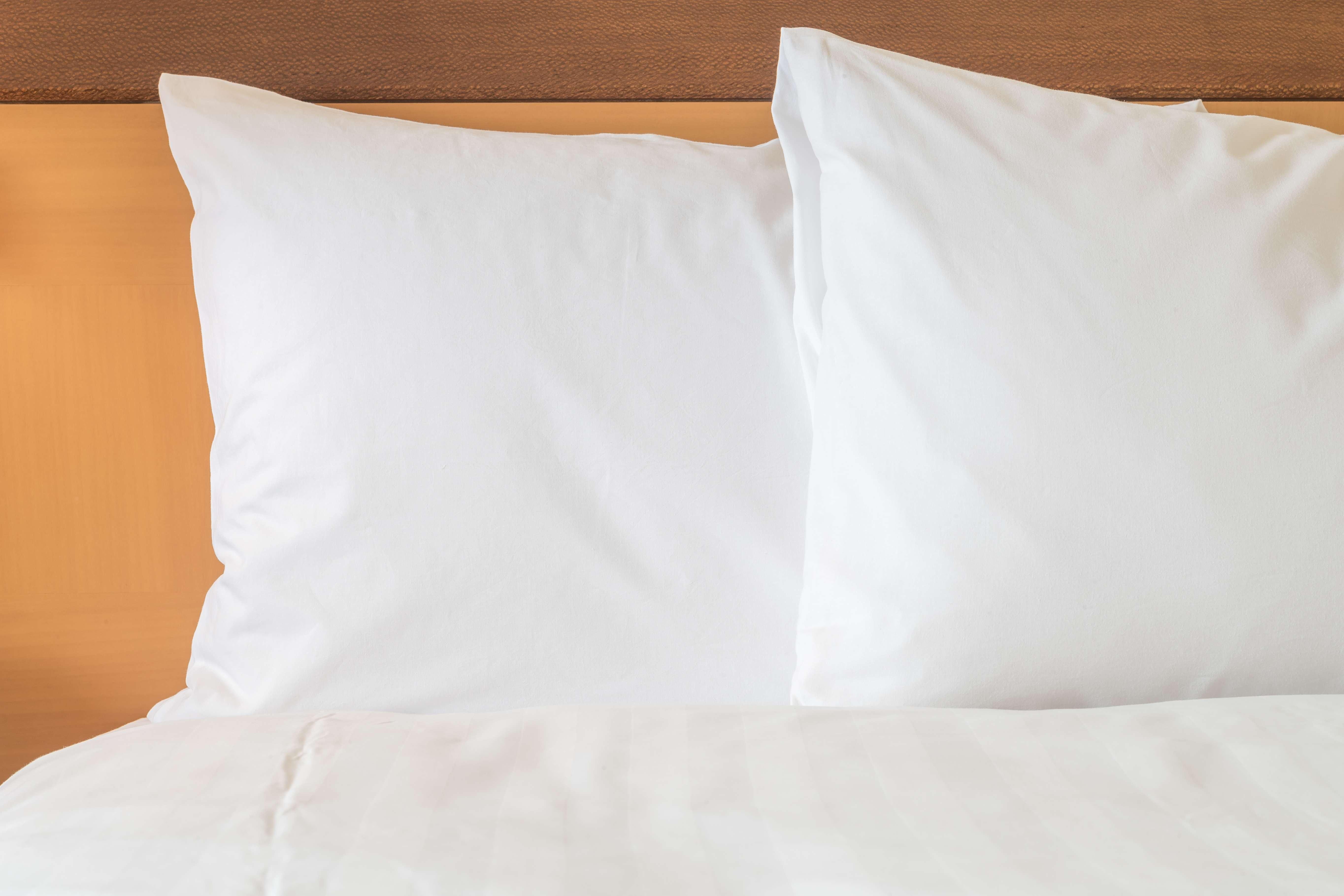 Holiday Inn Brentwood By Ihg Bagian luar foto