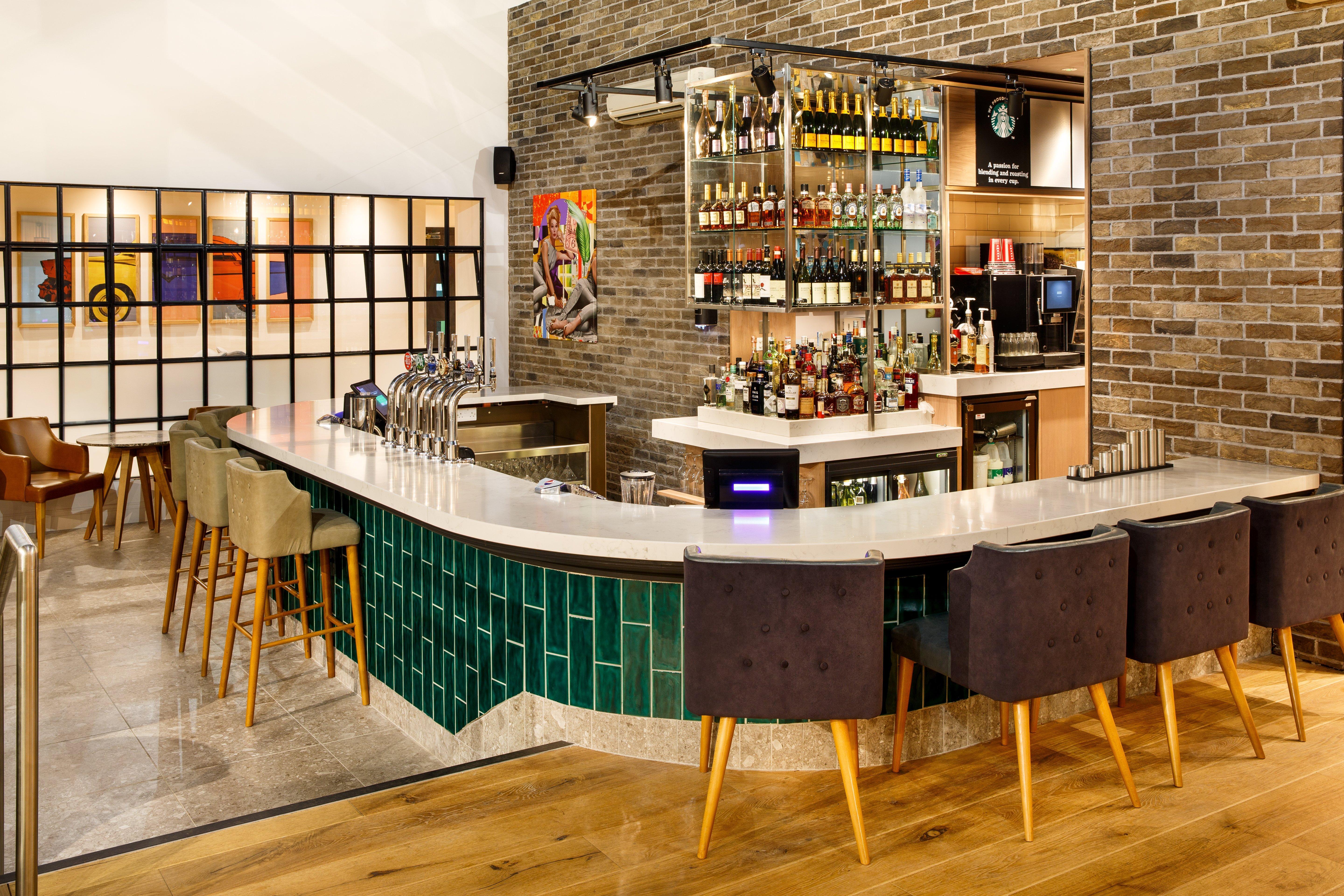 Holiday Inn Brentwood By Ihg Bagian luar foto