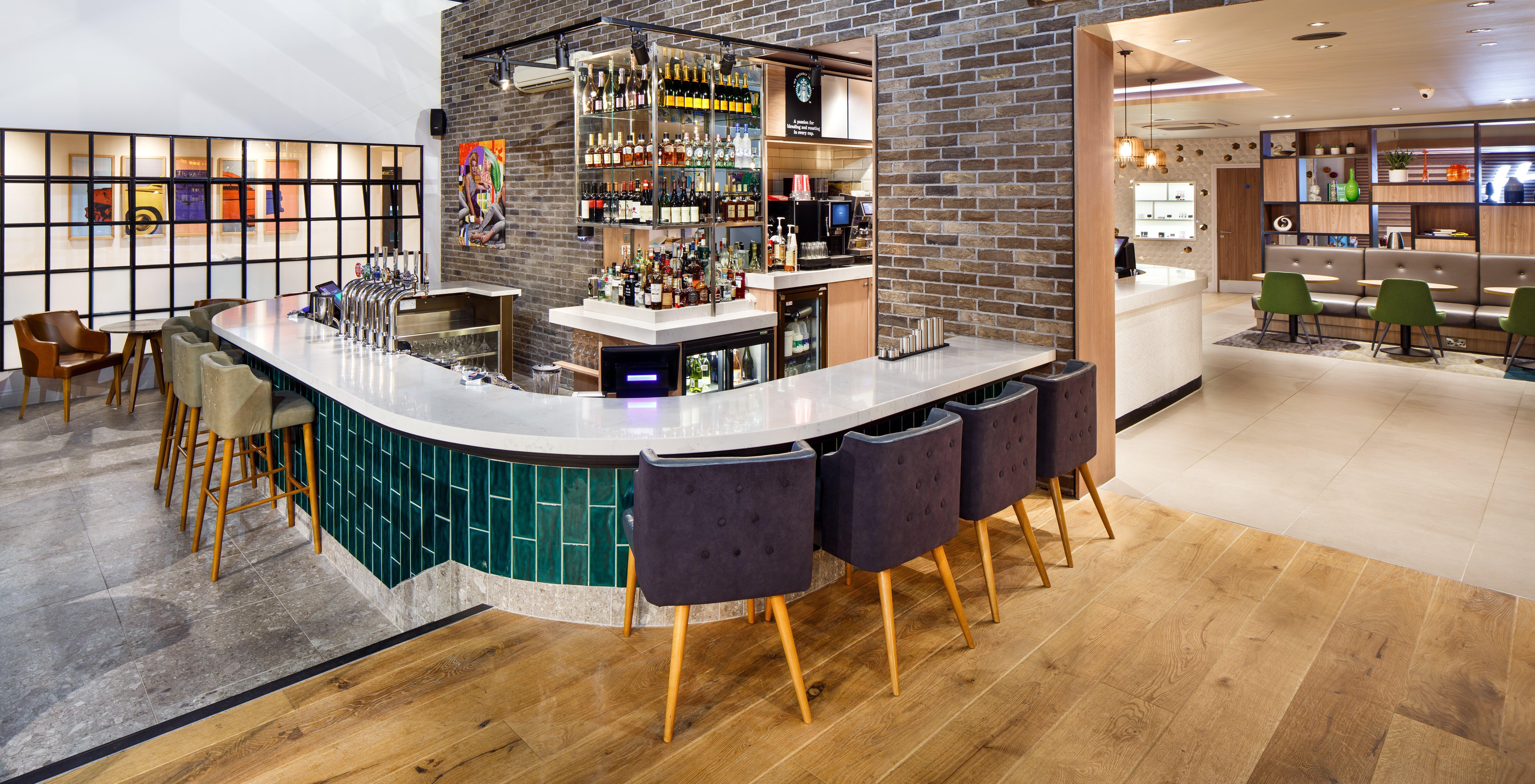Holiday Inn Brentwood By Ihg Bagian luar foto