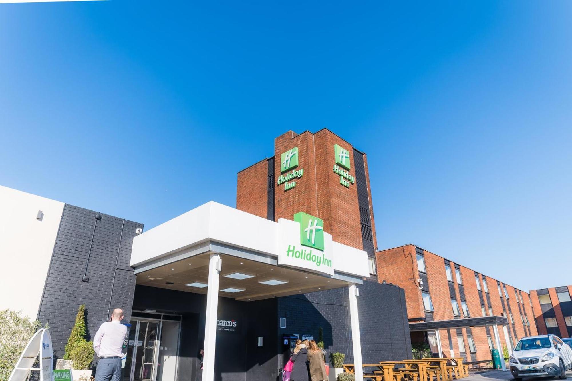Holiday Inn Brentwood By Ihg Bagian luar foto