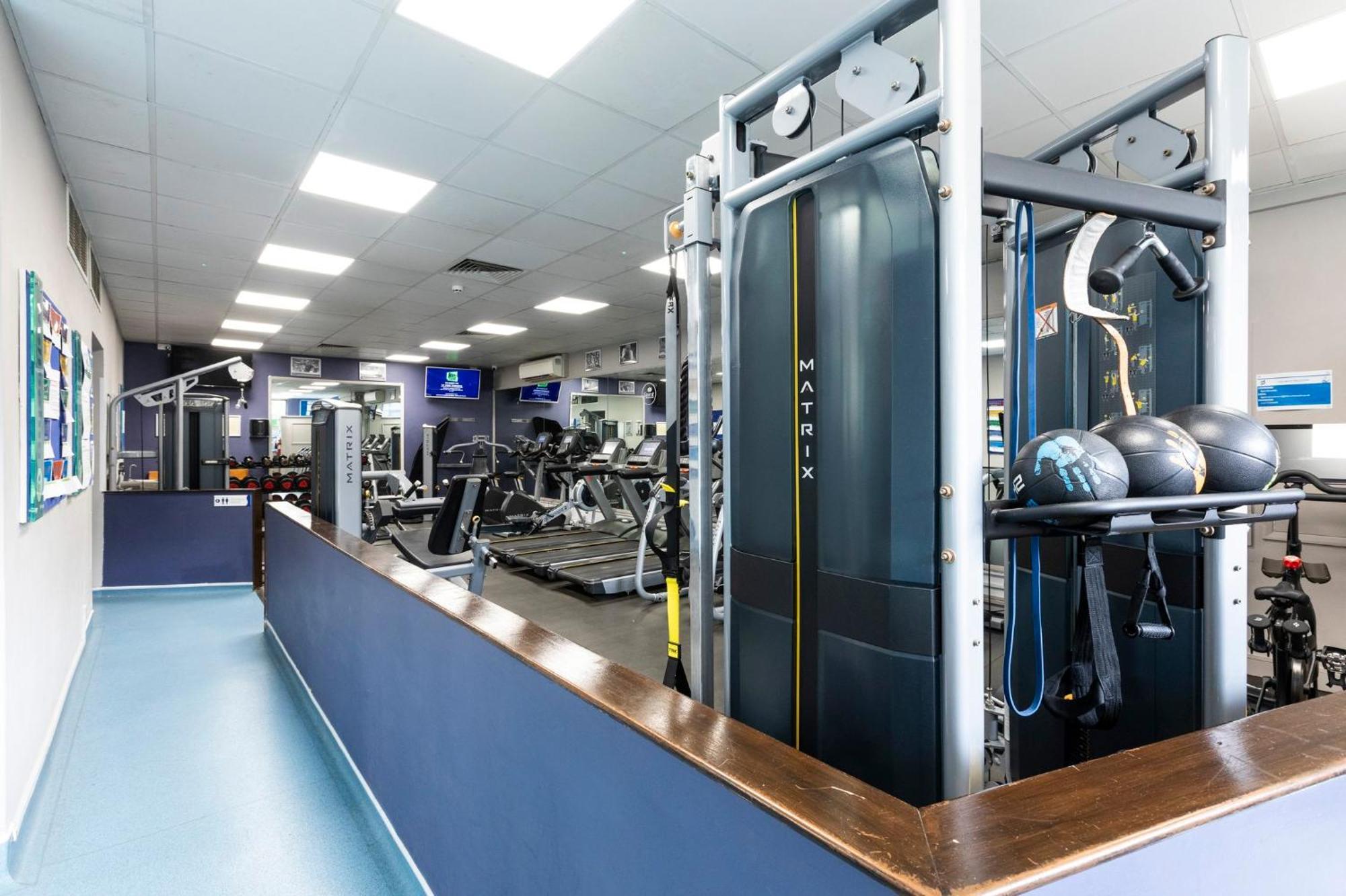 Holiday Inn Brentwood By Ihg Bagian luar foto
