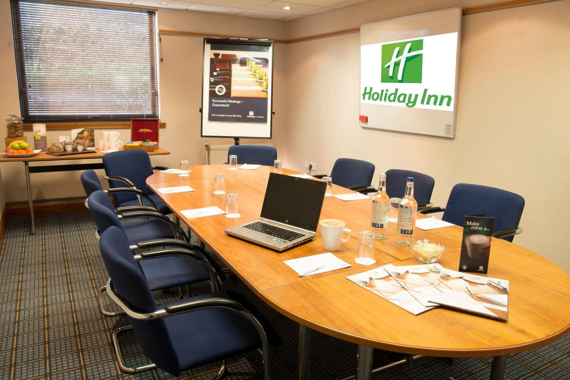 Holiday Inn Brentwood By Ihg Bagian luar foto